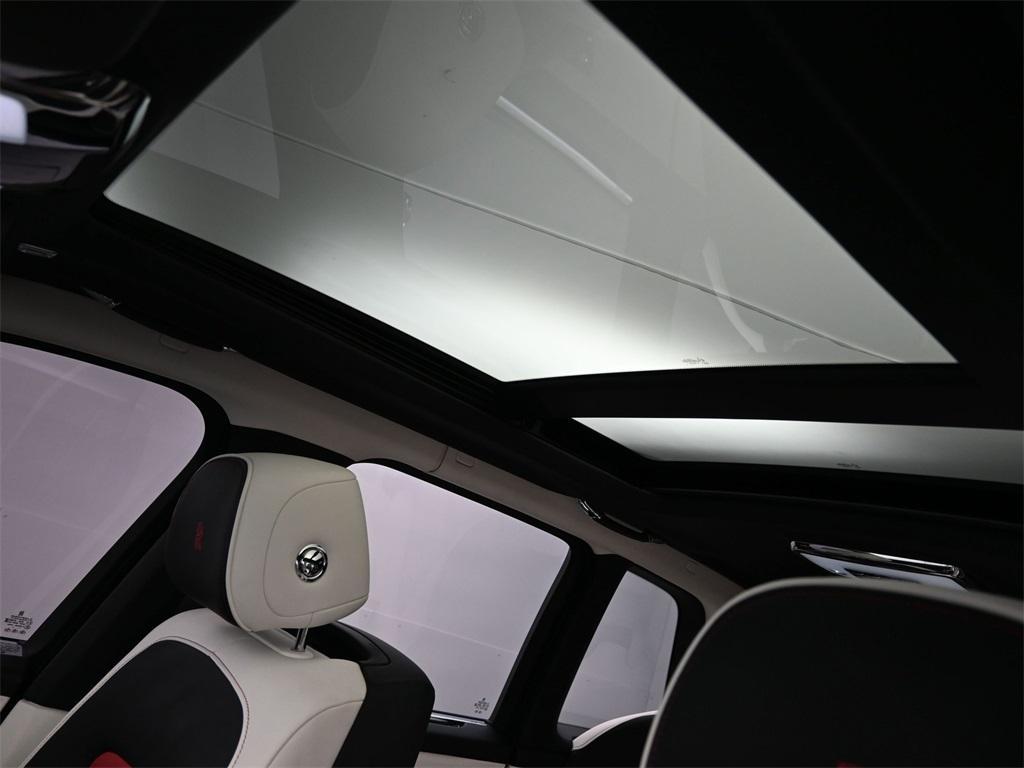 used 2023 Rolls-Royce Cullinan car, priced at $369,900