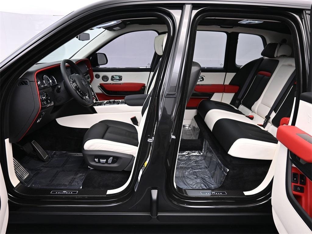 used 2023 Rolls-Royce Cullinan car, priced at $369,900