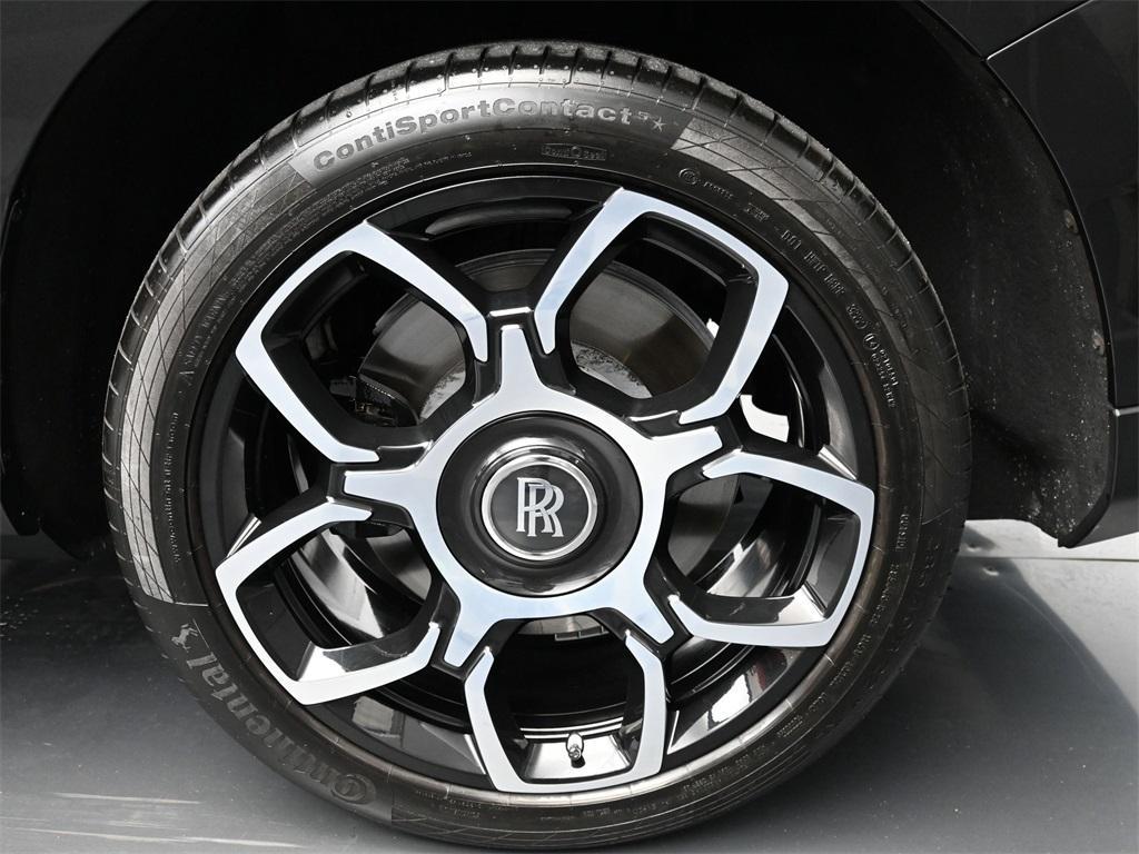 used 2023 Rolls-Royce Cullinan car, priced at $369,900
