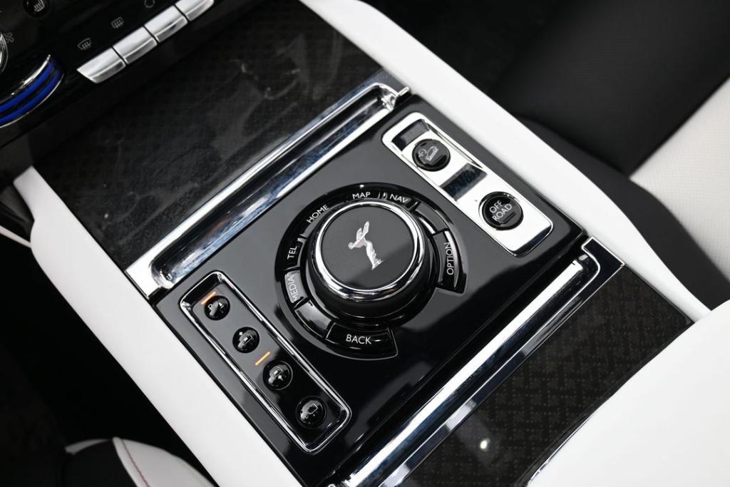 used 2025 Rolls-Royce Cullinan car, priced at $521,603