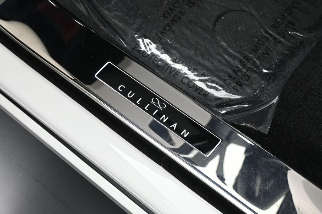 used 2025 Rolls-Royce Cullinan car, priced at $521,603