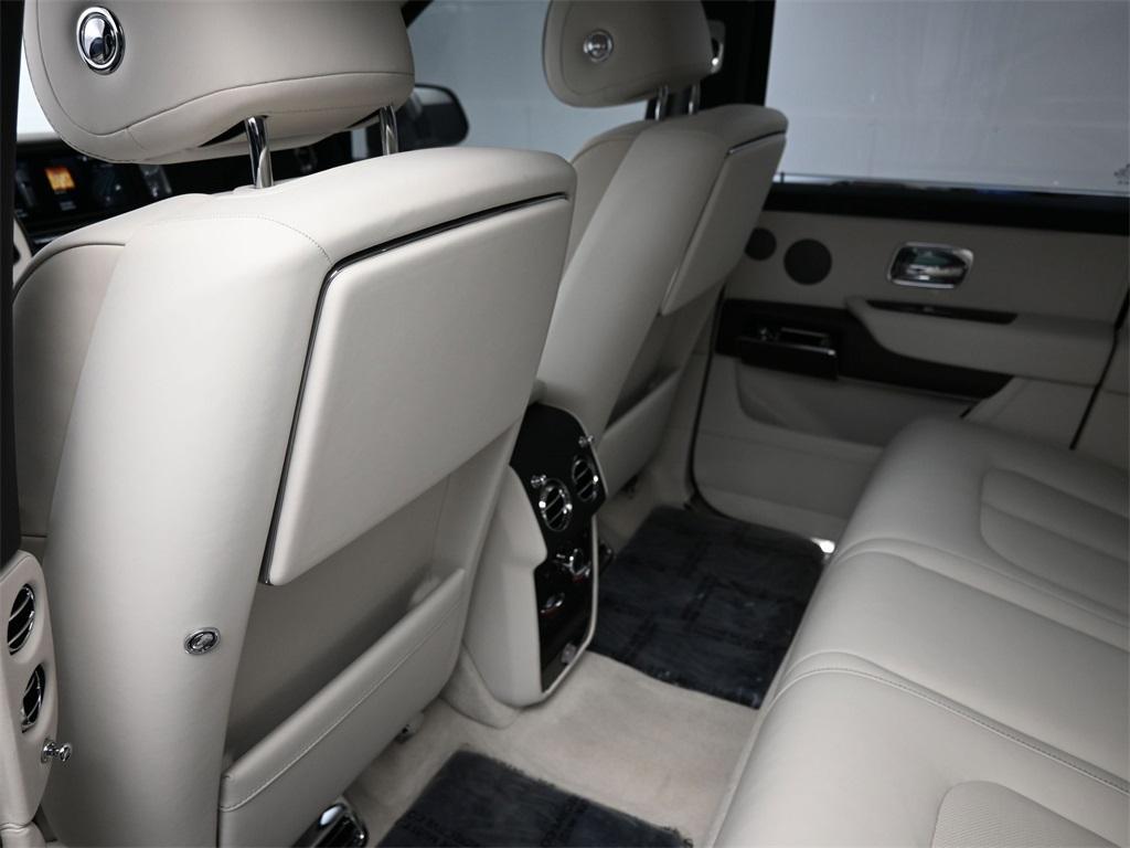 used 2025 Rolls-Royce Cullinan car, priced at $419,900