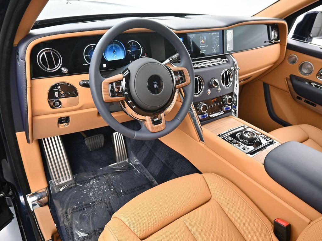 new 2026 Rolls-Royce Cullinan car, priced at $494,950