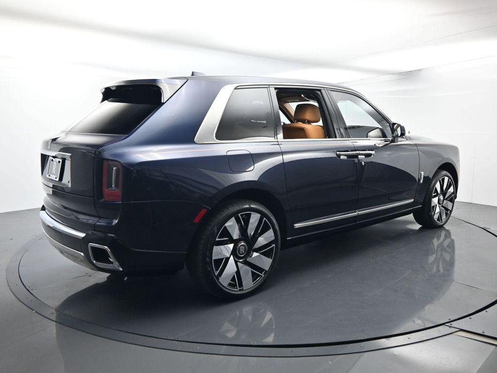 new 2026 Rolls-Royce Cullinan car, priced at $494,950