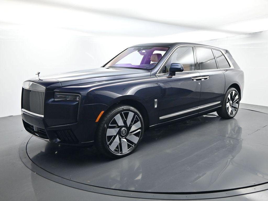new 2026 Rolls-Royce Cullinan car, priced at $494,950