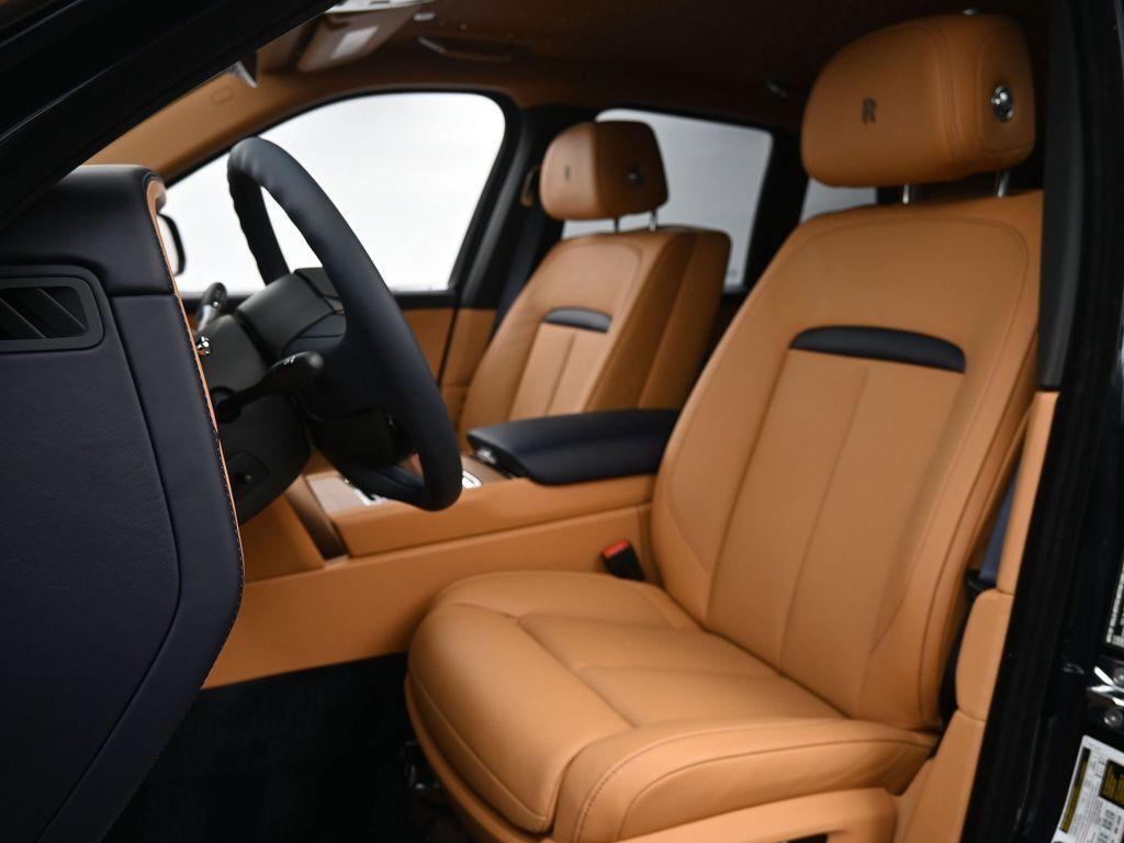 new 2026 Rolls-Royce Cullinan car, priced at $494,950