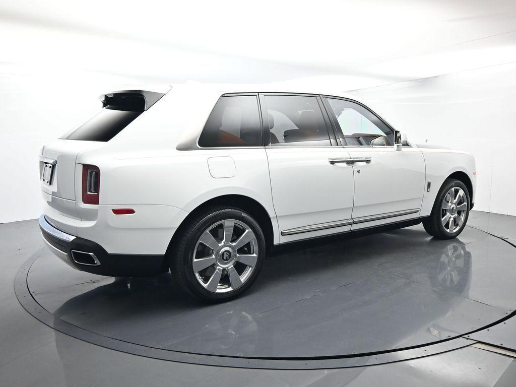used 2023 Rolls-Royce Cullinan car, priced at $369,900