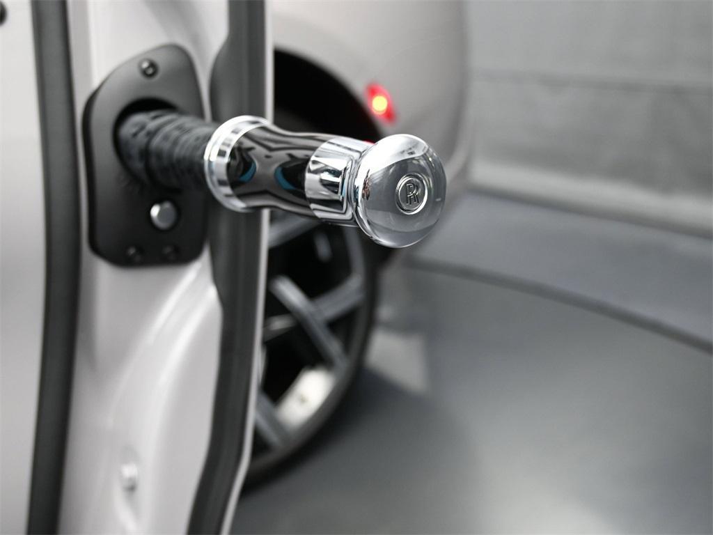 new 2026 Rolls-Royce Cullinan car, priced at $554,750