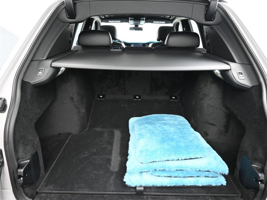 new 2026 Rolls-Royce Cullinan car, priced at $554,750