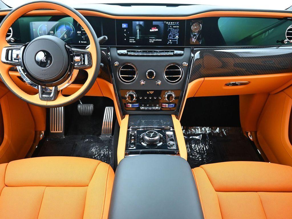 new 2026 Rolls-Royce Cullinan car, priced at $565,050