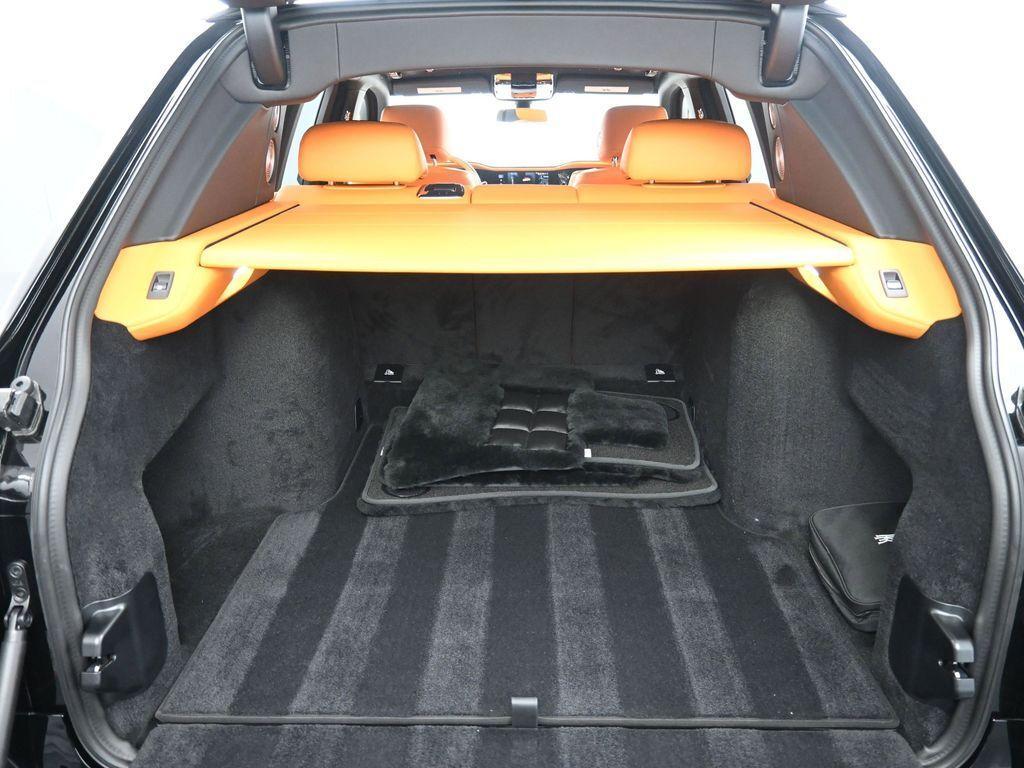 new 2026 Rolls-Royce Cullinan car, priced at $565,050