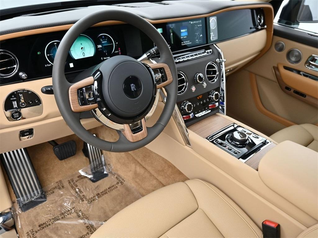 new 2026 Rolls-Royce Cullinan car, priced at $474,250