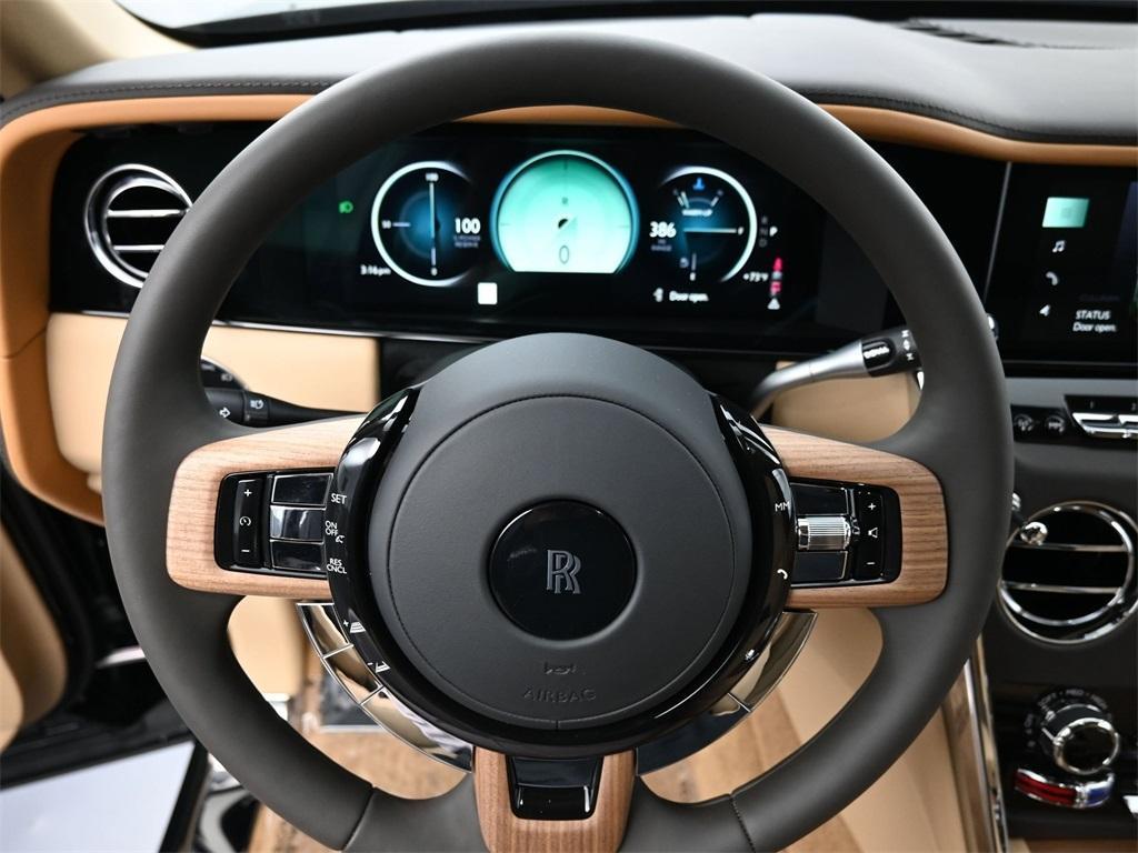 new 2026 Rolls-Royce Cullinan car, priced at $474,250