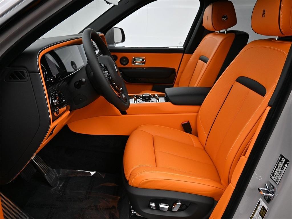 new 2026 Rolls-Royce Cullinan car, priced at $554,750