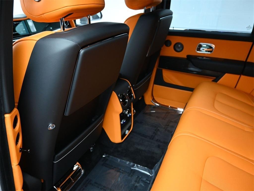 new 2026 Rolls-Royce Cullinan car, priced at $554,750