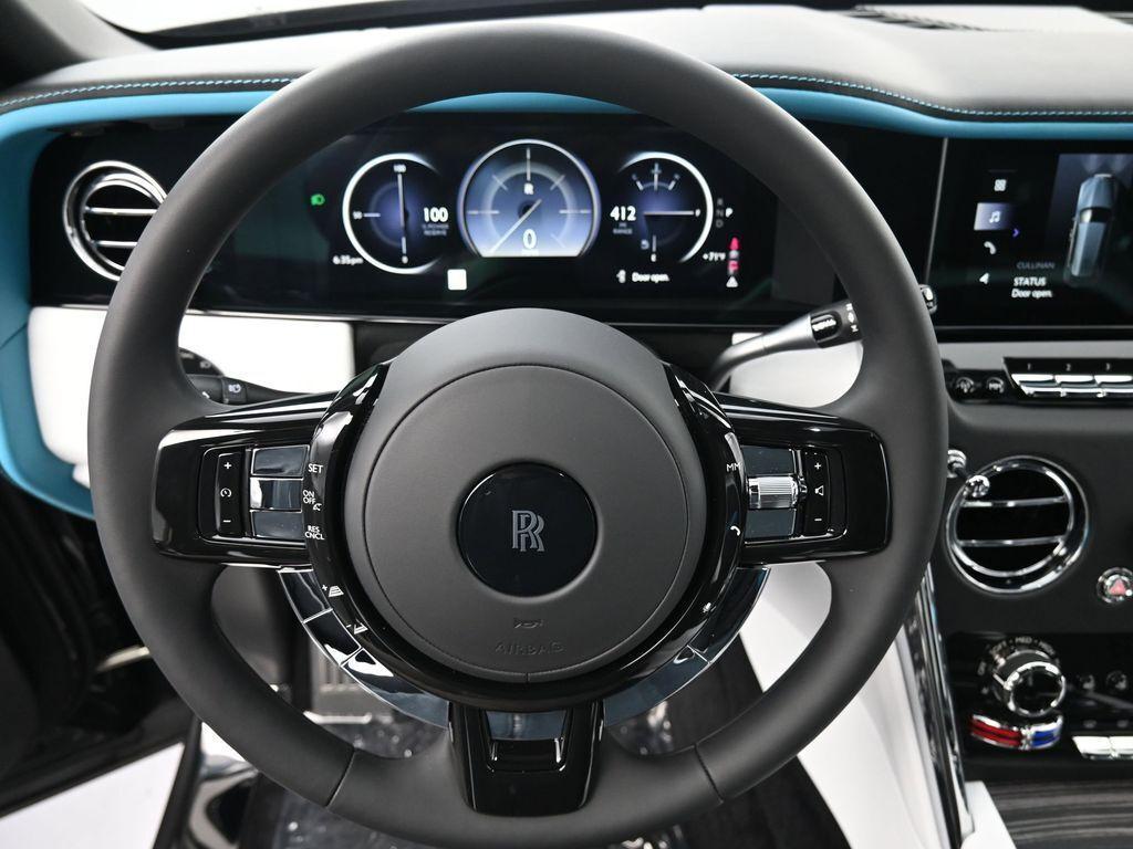 new 2026 Rolls-Royce Cullinan car, priced at $519,650
