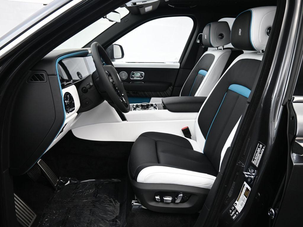 new 2026 Rolls-Royce Cullinan car, priced at $519,650