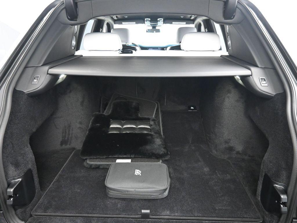 new 2026 Rolls-Royce Cullinan car, priced at $519,650