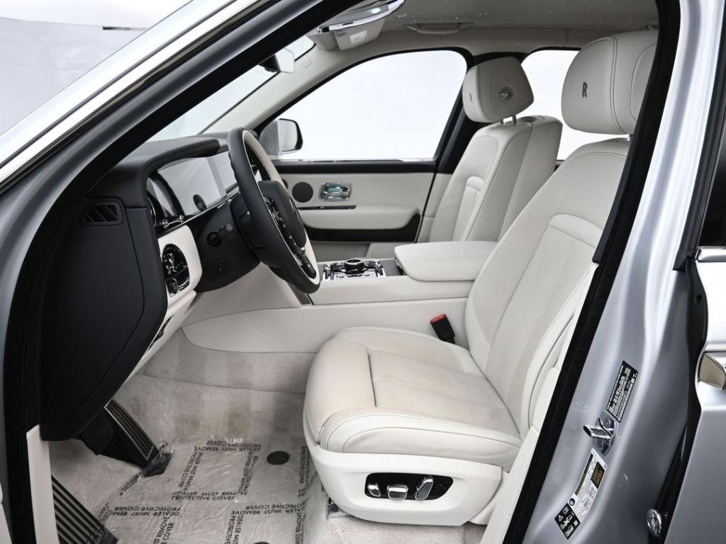 used 2025 Rolls-Royce Cullinan car, priced at $409,900