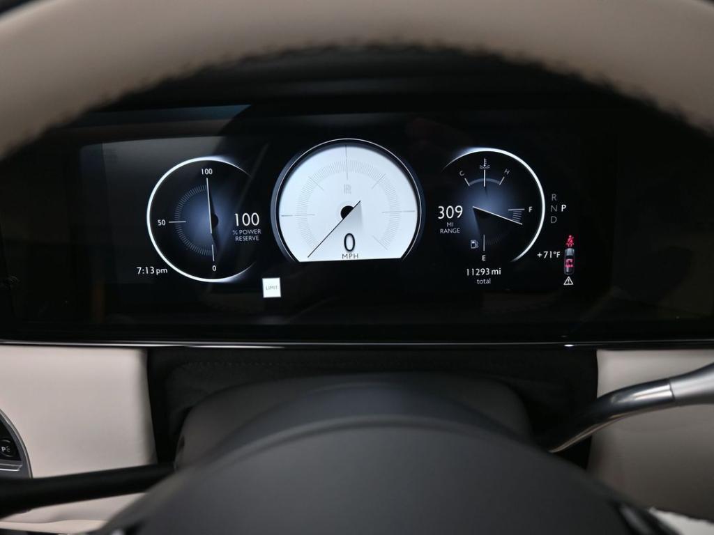 used 2025 Rolls-Royce Cullinan car, priced at $409,900