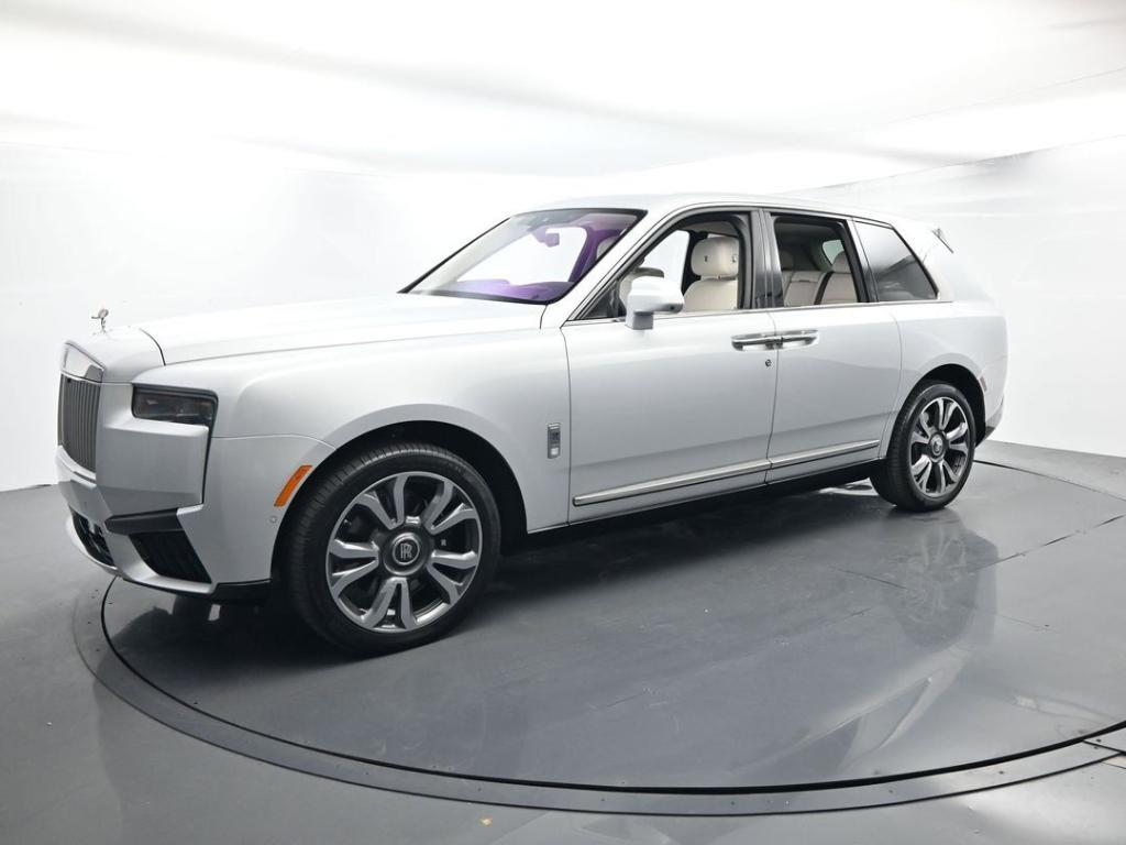 used 2025 Rolls-Royce Cullinan car, priced at $409,900