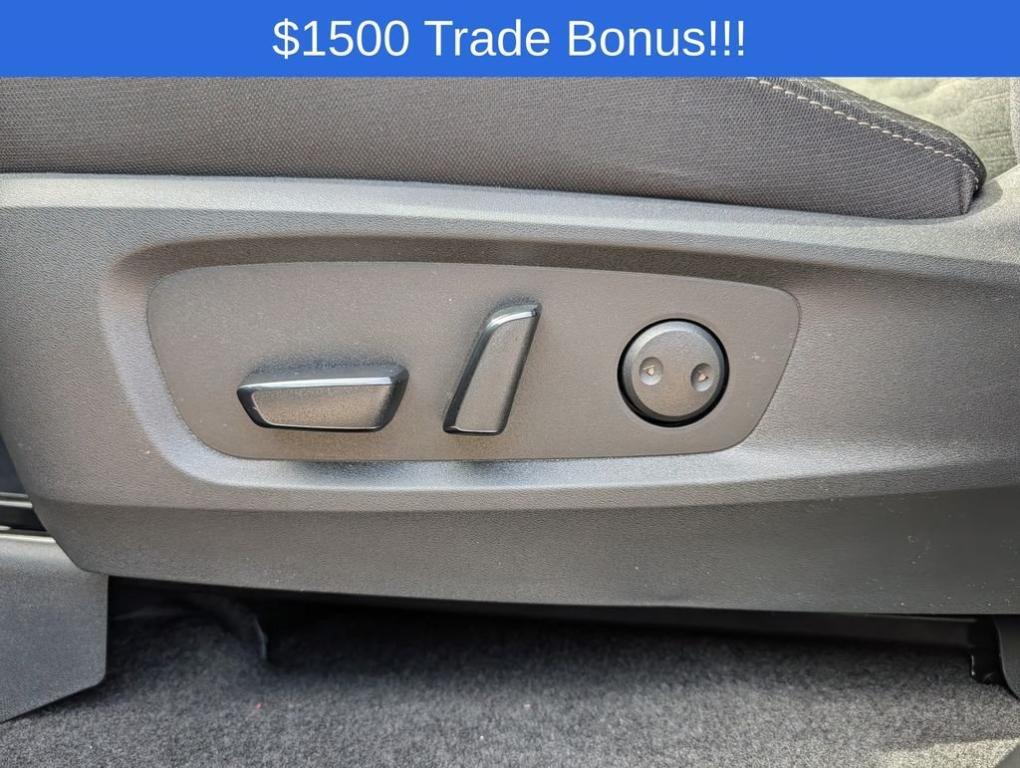 new 2026 Nissan Pathfinder car, priced at $42,561