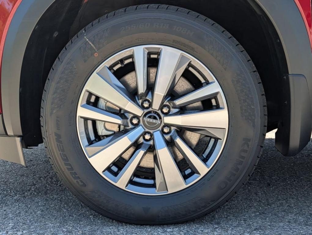 new 2026 Nissan Pathfinder car, priced at $45,256