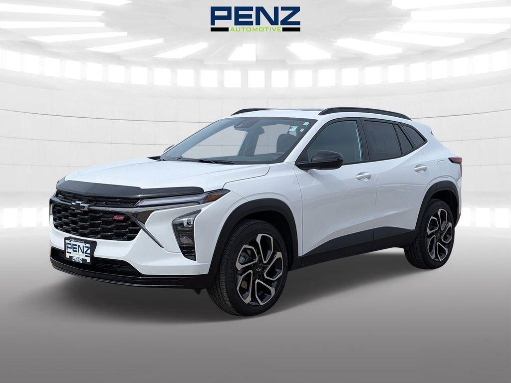 used 2025 Chevrolet Trax car, priced at $23,500