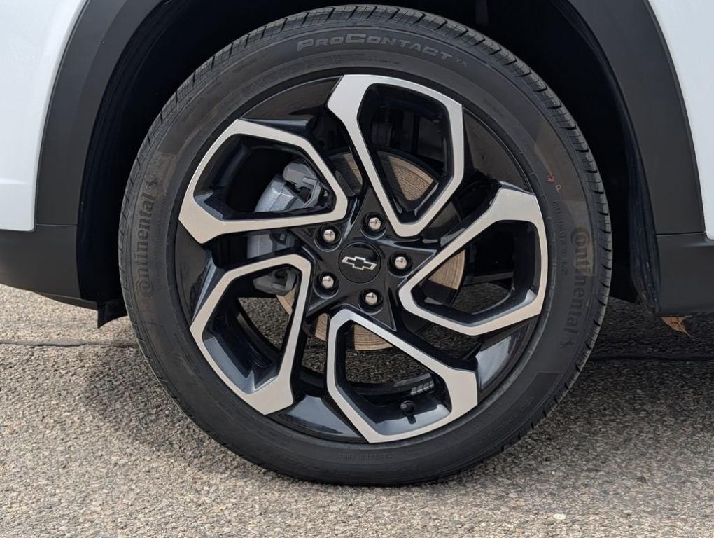 used 2025 Chevrolet Trax car, priced at $23,500