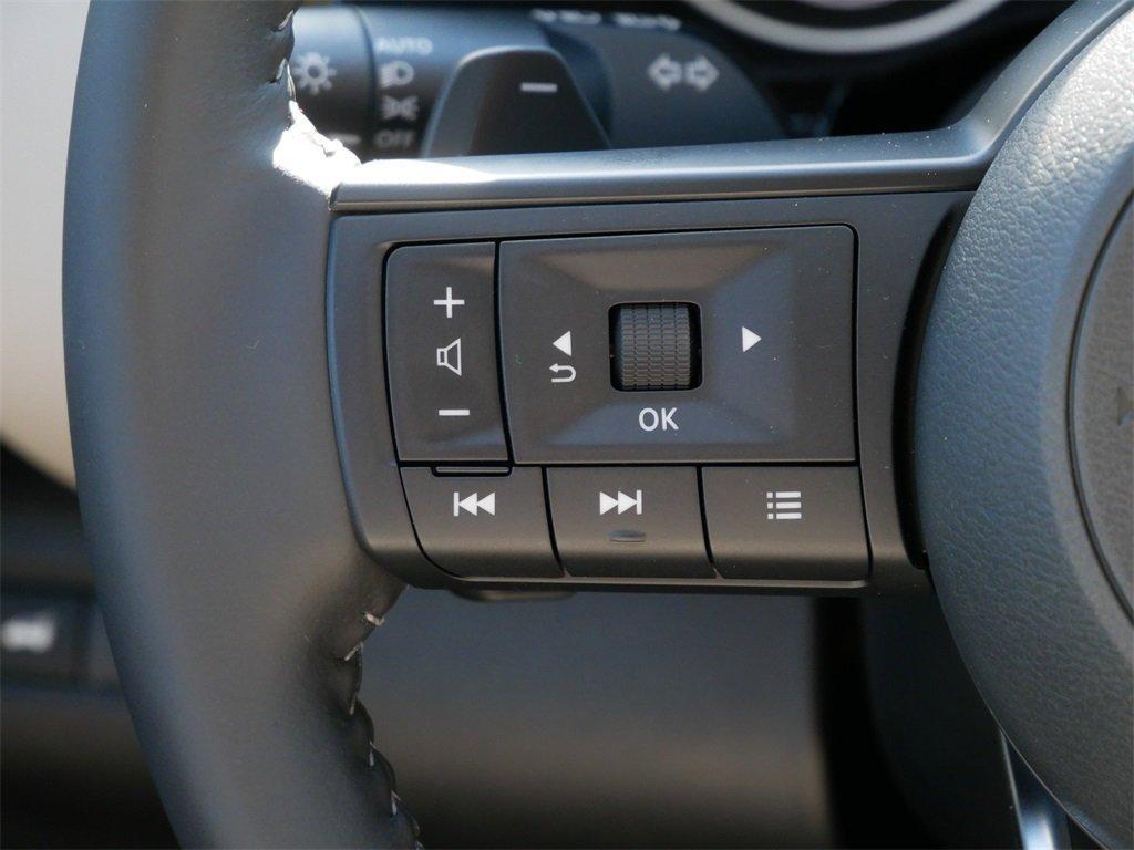 new 2025 Nissan Pathfinder car, priced at $40,000