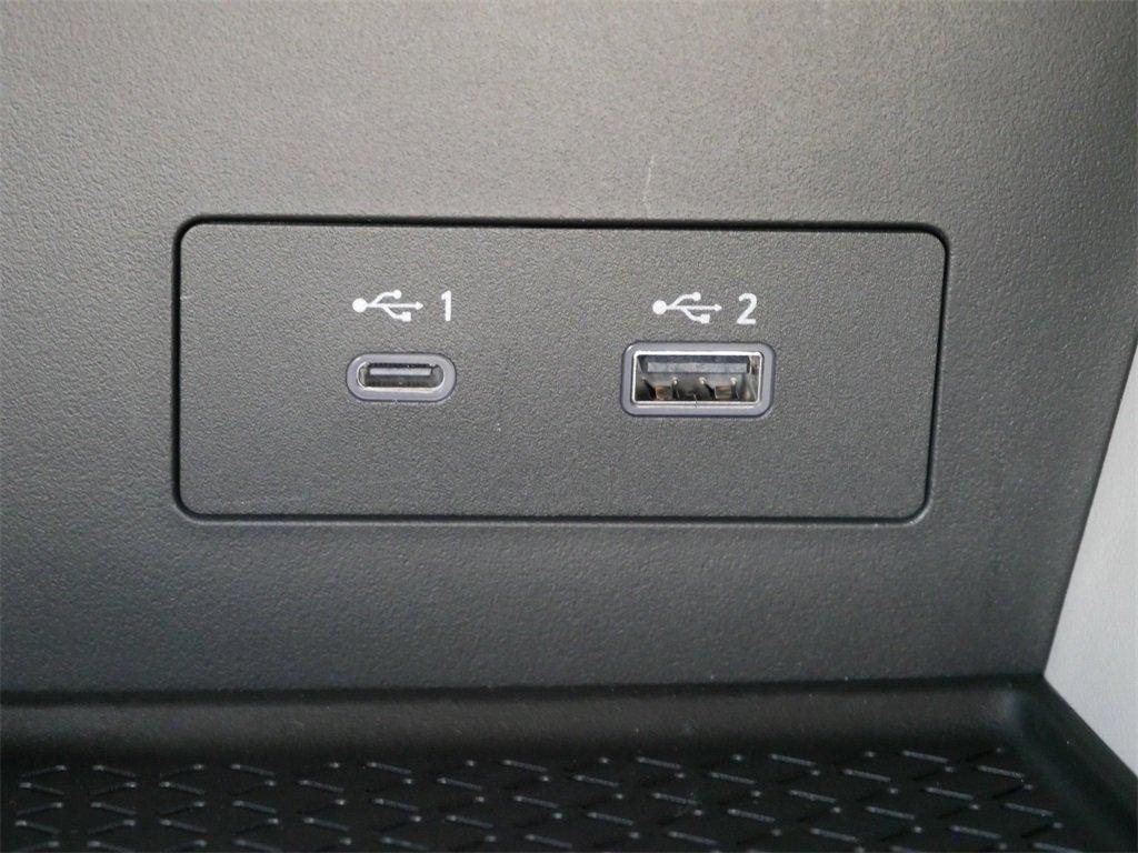 new 2025 Nissan Pathfinder car, priced at $40,000