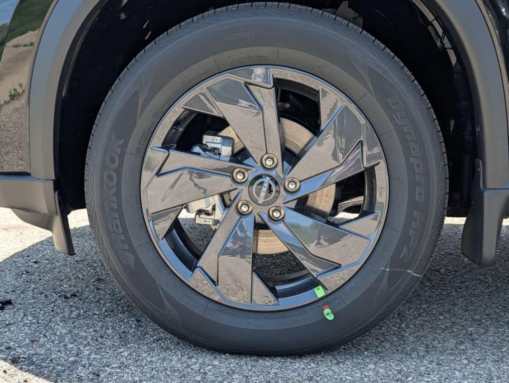 new 2026 Nissan Rogue car, priced at $33,555
