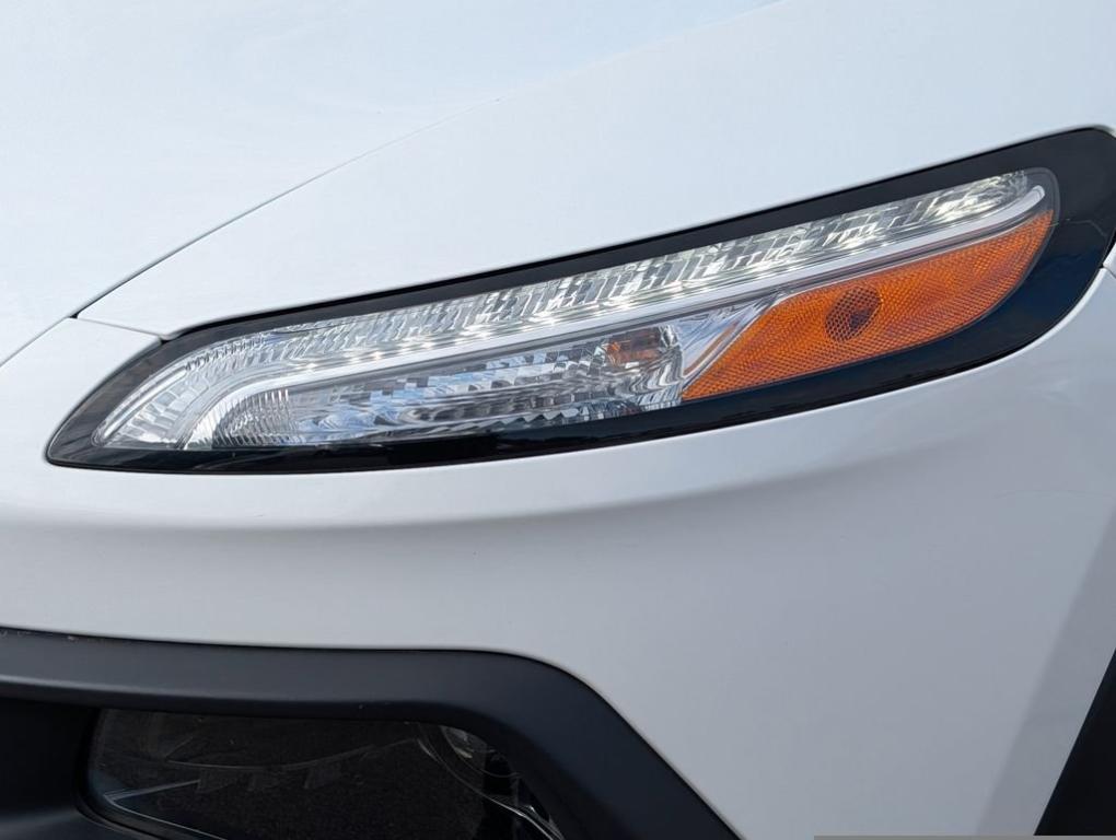 used 2015 Jeep Cherokee car, priced at $14,700