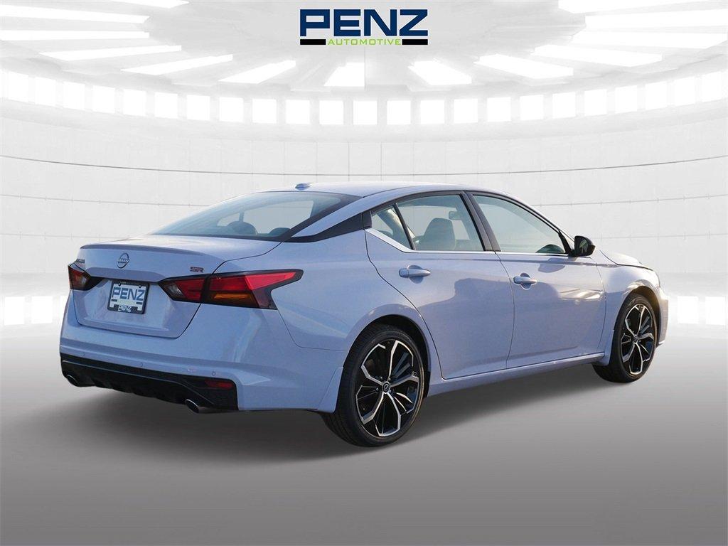 new 2025 Nissan Altima car, priced at $30,500