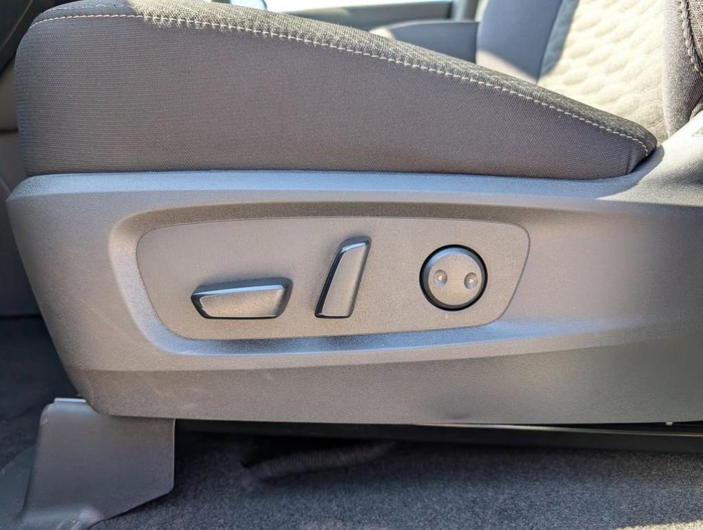 new 2026 Nissan Pathfinder car, priced at $42,155