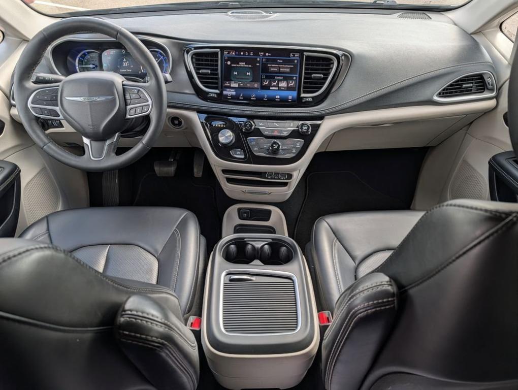 used 2023 Chrysler Pacifica Hybrid car, priced at $25,000