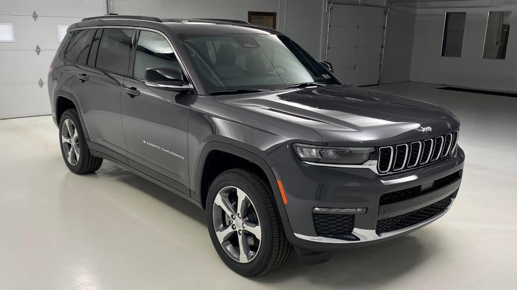 new 2025 Jeep Grand Cherokee L car, priced at $53,317