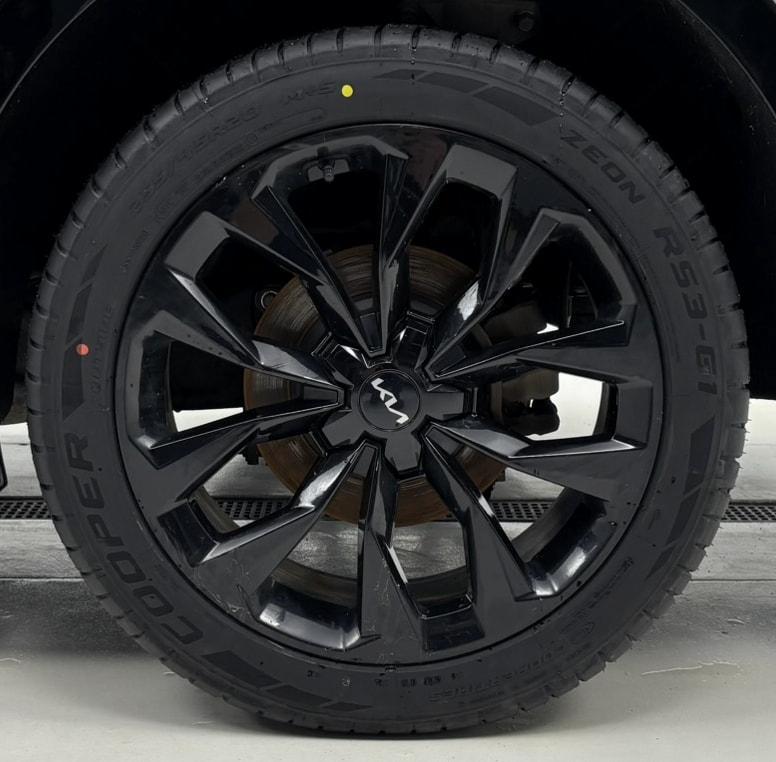 used 2023 Kia Sorento car, priced at $29,874