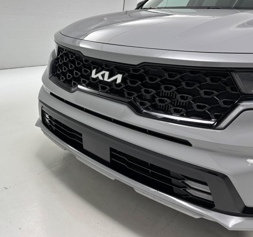 used 2023 Kia Sorento car, priced at $29,874