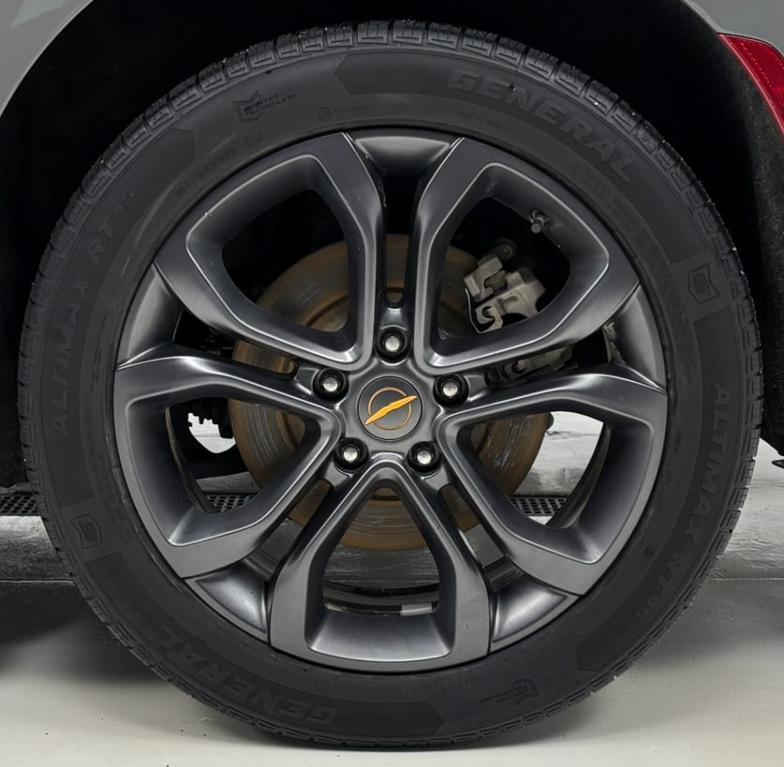 used 2023 Chrysler Pacifica car, priced at $33,800