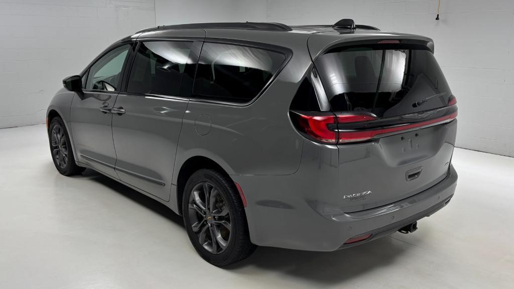 used 2023 Chrysler Pacifica car, priced at $33,800