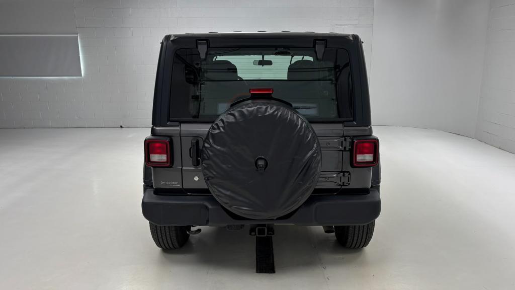 used 2021 Jeep Wrangler Unlimited car, priced at $26,290