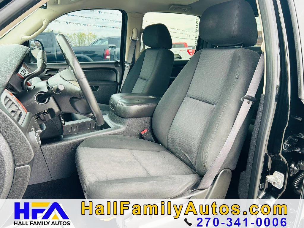 used 2011 Chevrolet Avalanche car, priced at $13,999