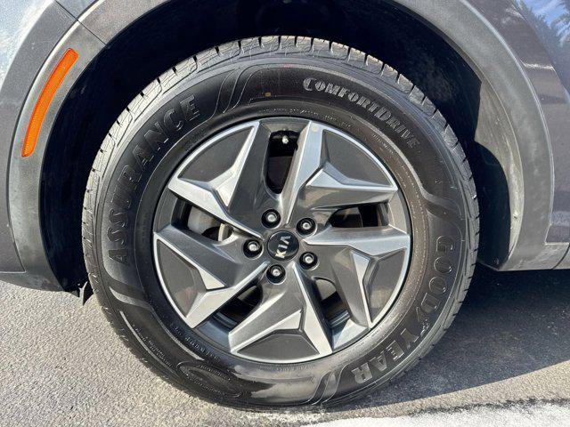 used 2021 Kia Sorento Hybrid car, priced at $20,500