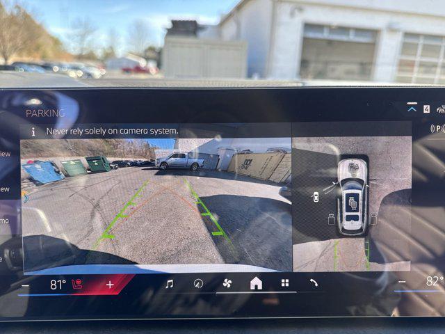 new 2026 BMW X7 car, priced at $96,050