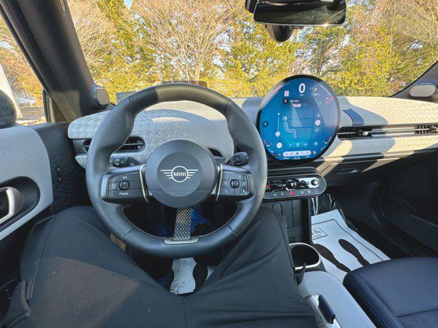 used 2025 MINI Hardtop car, priced at $25,000