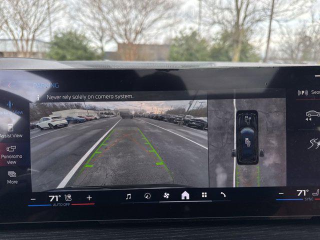 new 2026 BMW X7 car, priced at $118,100