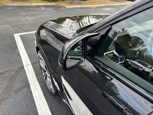 new 2026 BMW X7 car, priced at $118,100