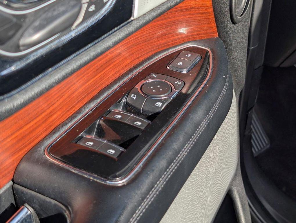 used 2020 Lincoln Navigator car, priced at $36,100