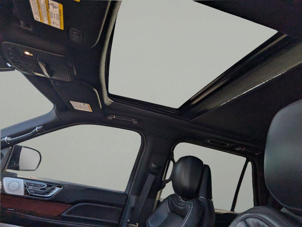 used 2020 Lincoln Navigator car, priced at $36,100